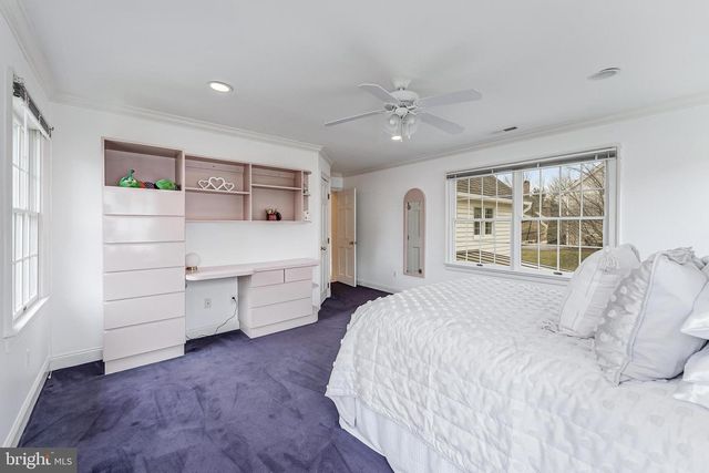 9327 SPRINKLEWOOD LN, Potomac, MD 20854