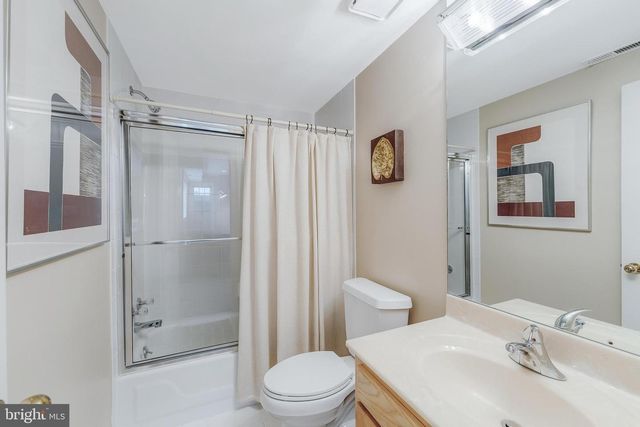 9327 SPRINKLEWOOD LN, Potomac, MD 20854