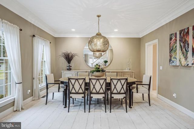 9327 SPRINKLEWOOD LN, Potomac, MD 20854