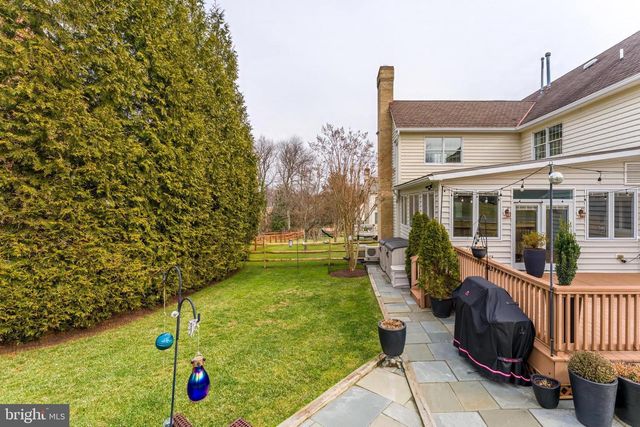 9327 SPRINKLEWOOD LN, Potomac, MD 20854