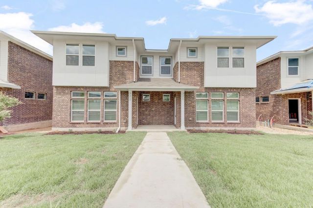 605 W South ST 321, Leander, TX 78641