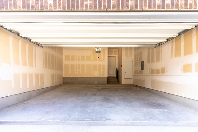 605 W South ST 321, Leander, TX 78641