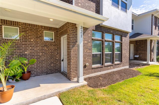 605 W South ST 321, Leander, TX 78641