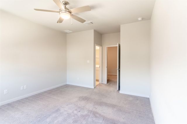 605 W South ST 321, Leander, TX 78641