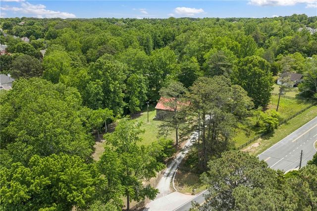 12345 Etris Road, Roswell, GA 30075
