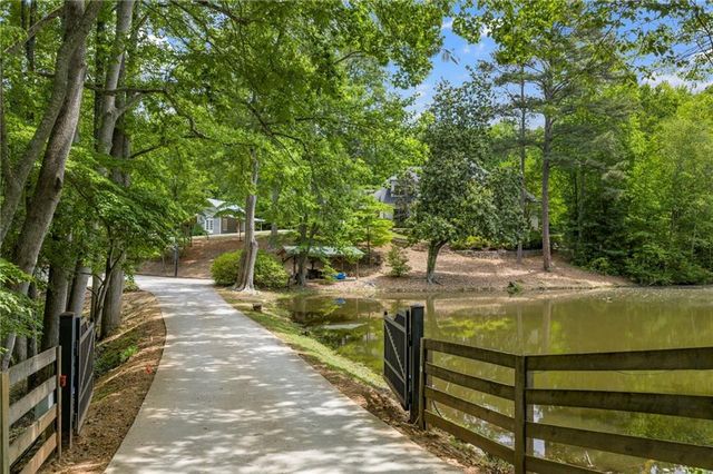 12345 Etris Road, Roswell, GA 30075