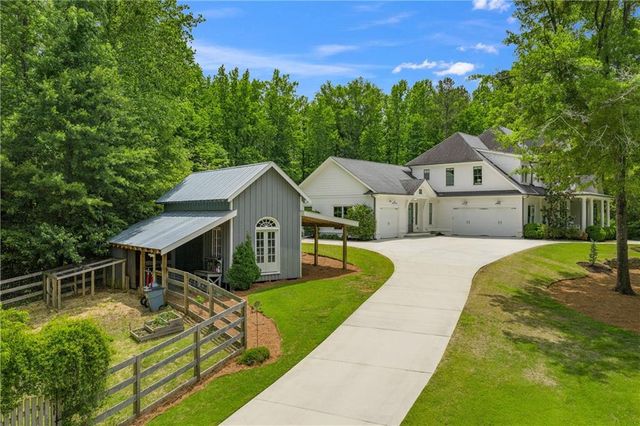 12345 Etris Road, Roswell, GA 30075