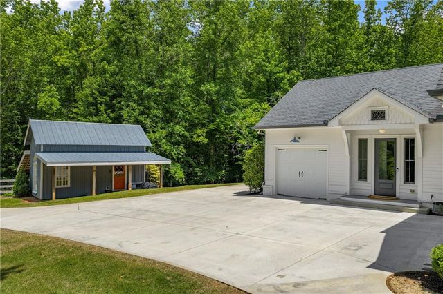 12345 Etris Road, Roswell, GA 30075