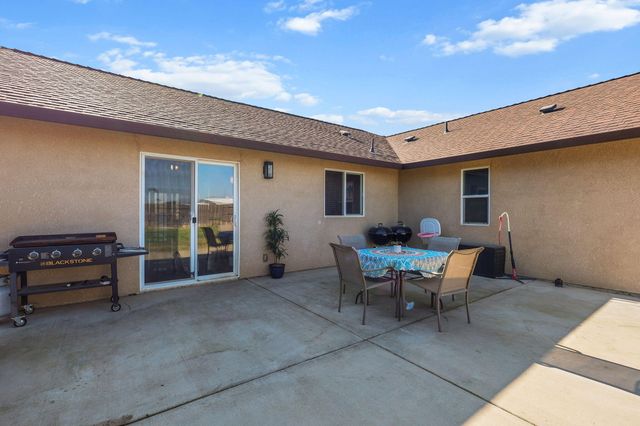 2606 Sapphire Lane, Anderson, CA 96007