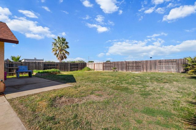 2606 Sapphire Lane, Anderson, CA 96007