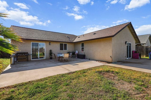 2606 Sapphire Lane, Anderson, CA 96007