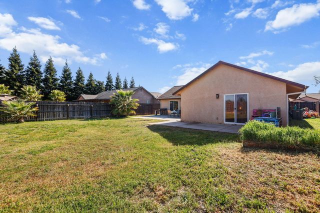 2606 Sapphire Lane, Anderson, CA 96007