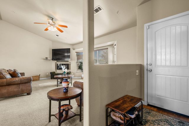 2606 Sapphire Lane, Anderson, CA 96007