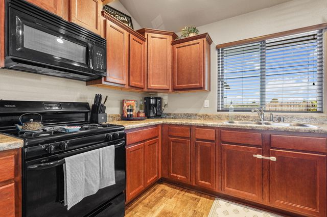 2606 Sapphire Lane, Anderson, CA 96007