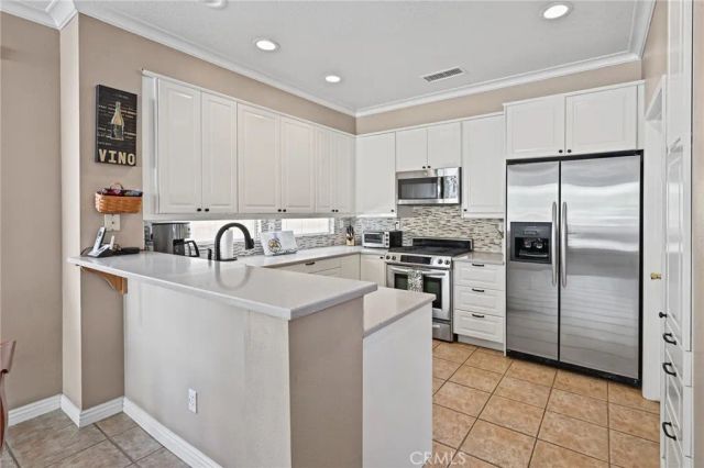 1028 S Brianna Way, Anaheim, CA 92808