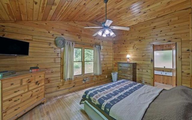 192 Nantahala Dam Road, Topton, NC 28781
