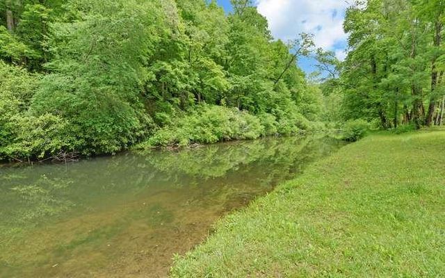 192 Nantahala Dam Road, Topton, NC 28781