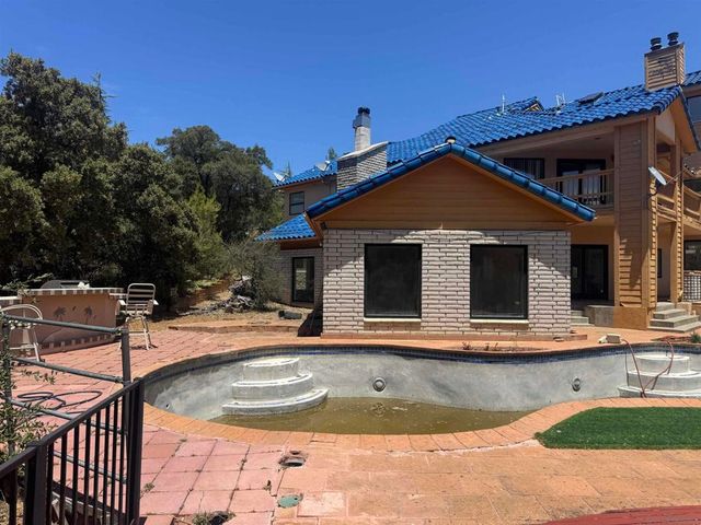 24142 Viejas Grade Rd, Descanso, CA 91916