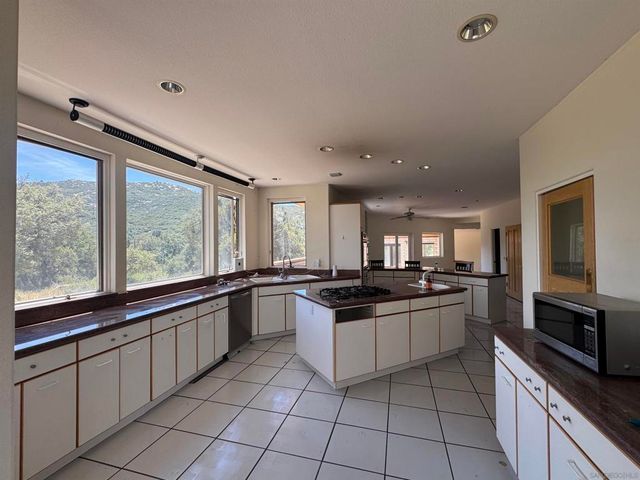 24142 Viejas Grade Rd, Descanso, CA 91916