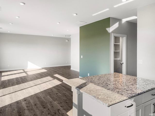 3175 Goswell Drive, Newburgh, IN 47630