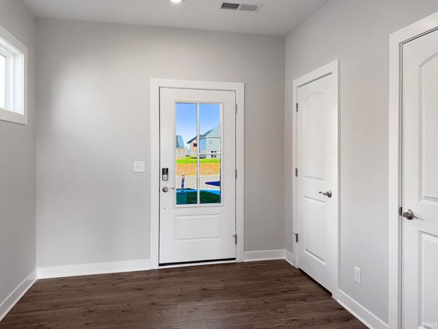 3175 Goswell Drive, Newburgh, IN 47630