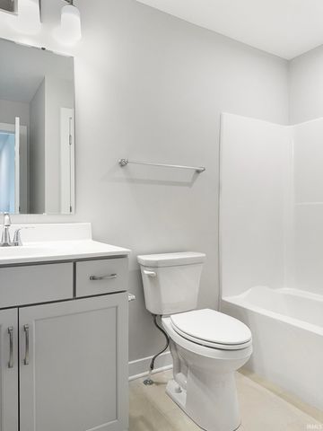 3175 Goswell Drive, Newburgh, IN 47630