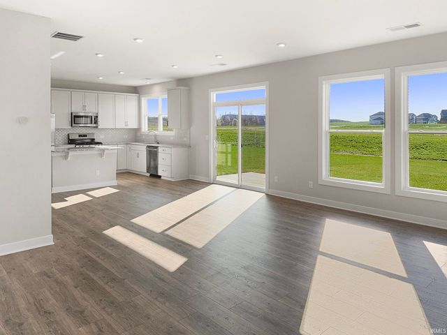 3175 Goswell Drive, Newburgh, IN 47630