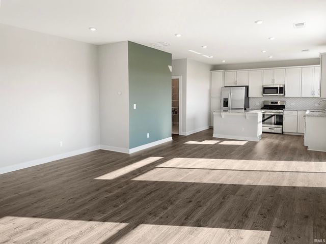 3175 Goswell Drive, Newburgh, IN 47630