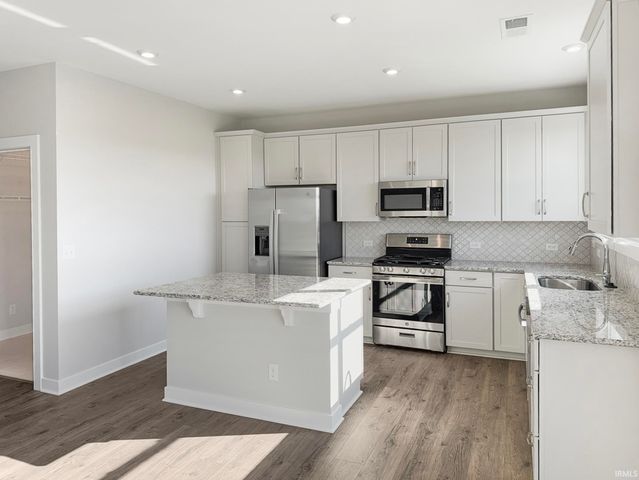 3175 Goswell Drive, Newburgh, IN 47630