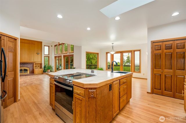 11525 76th Avenue NW, Tulalip, WA 98271