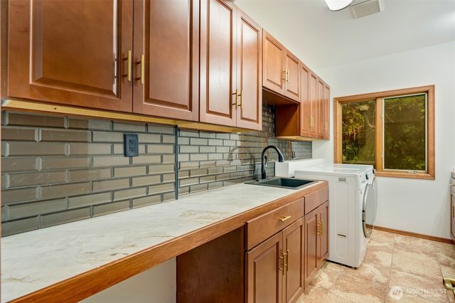11525 76th Avenue NW, Tulalip, WA 98271