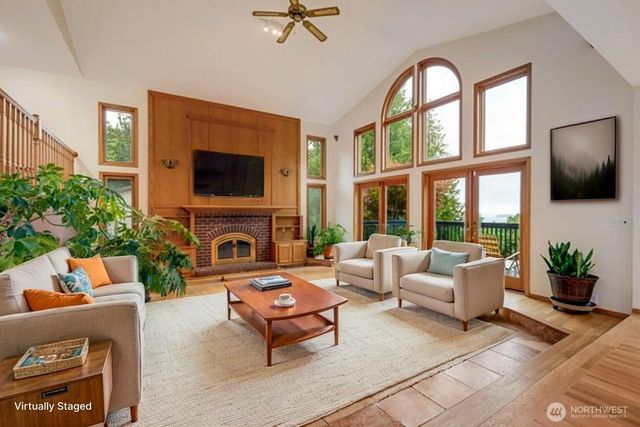 11525 76th Avenue NW, Tulalip, WA 98271