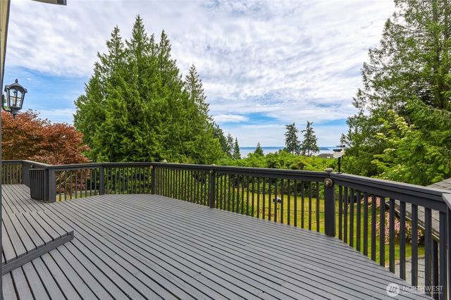 11525 76th Avenue NW, Tulalip, WA 98271