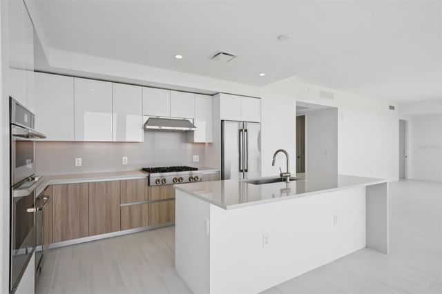 400 CENTRAL AVENUE 1601, St Petersburg, FL 33701