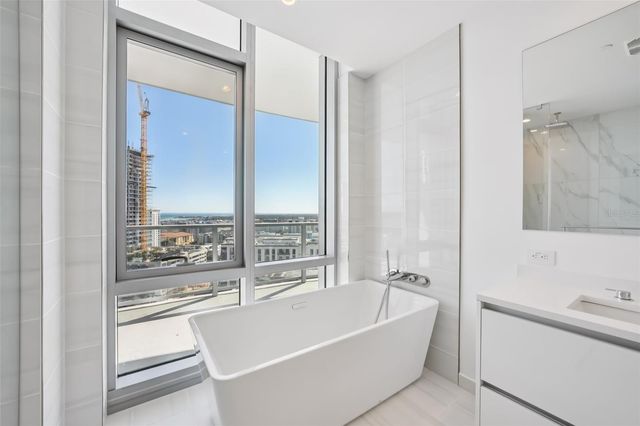 400 CENTRAL AVENUE 1601, St Petersburg, FL 33701