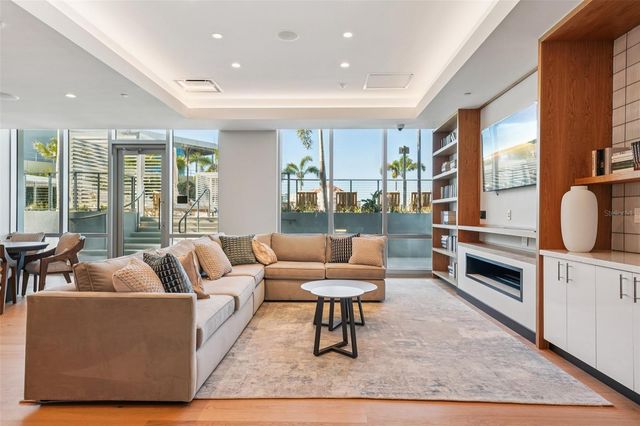 400 CENTRAL AVENUE 1601, St Petersburg, FL 33701