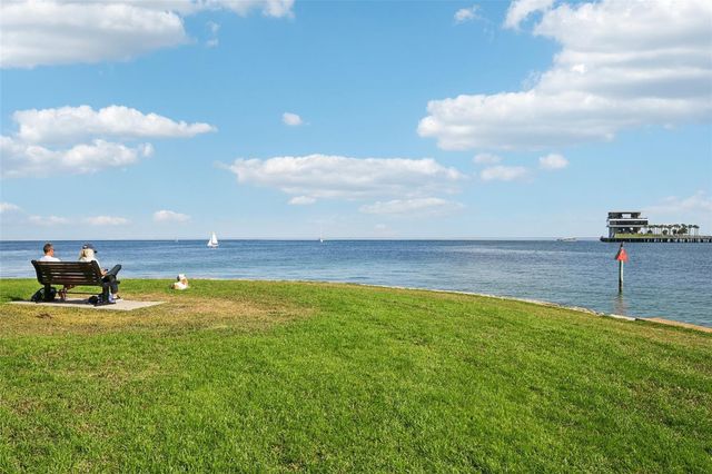 400 CENTRAL AVENUE 1601, St Petersburg, FL 33701