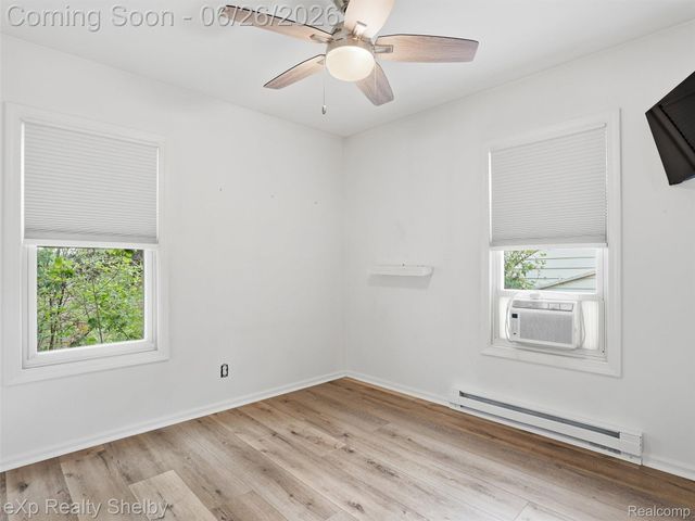 2101 Knollwood Street, Auburn Hills, MI 48326