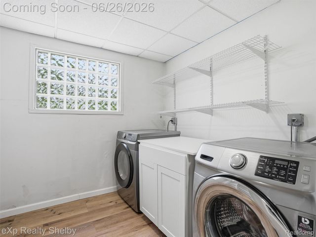 2101 Knollwood Street, Auburn Hills, MI 48326