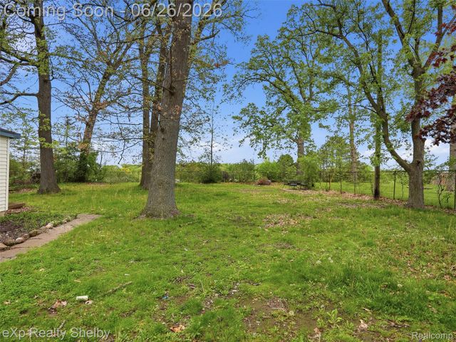 2101 Knollwood Street, Auburn Hills, MI 48326