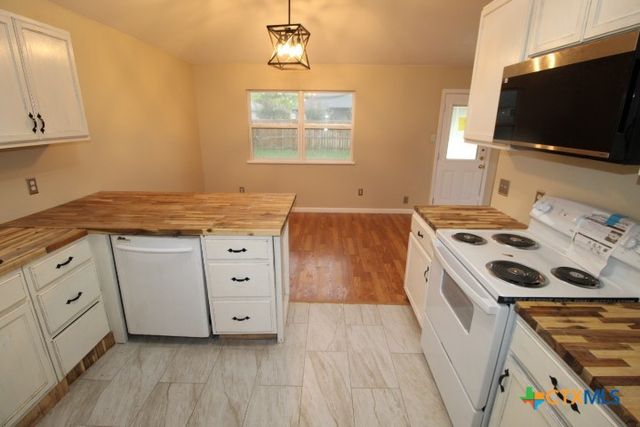 7712 Honeysuckle, Temple, TX 76502
