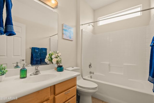 4696 E CAROB Drive, Gilbert, AZ 85298