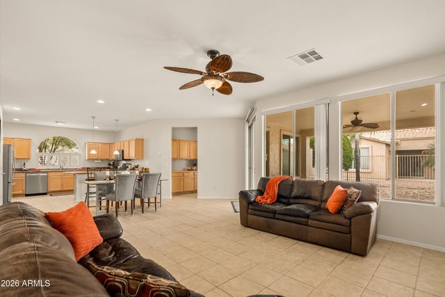 4696 E CAROB Drive, Gilbert, AZ 85298