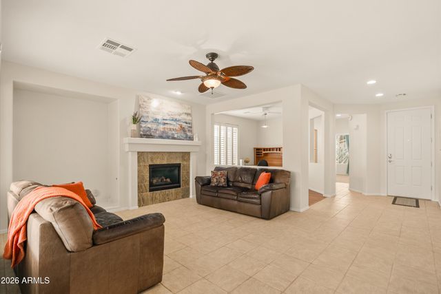 4696 E CAROB Drive, Gilbert, AZ 85298