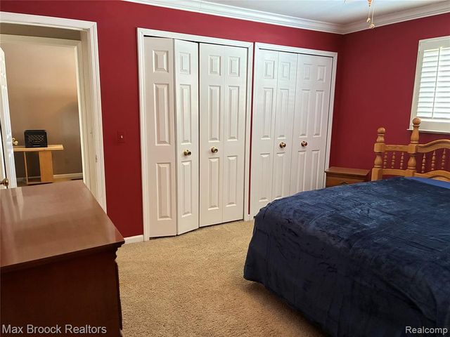 42479 Eldon Circle 27, Clinton Township, MI 48038