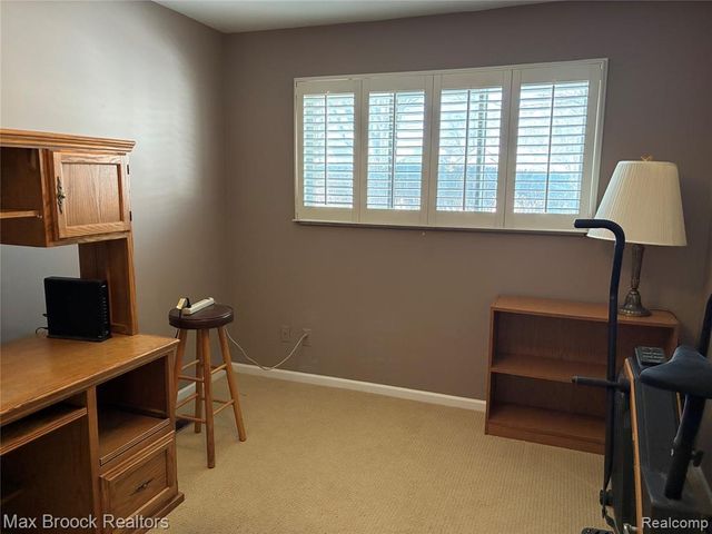 42479 Eldon Circle 27, Clinton Township, MI 48038