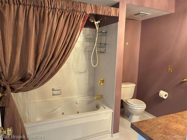 42479 Eldon Circle 27, Clinton Township, MI 48038