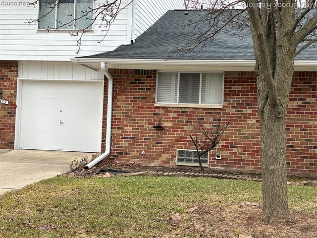 42479 Eldon Circle 27, Clinton Township, MI 48038