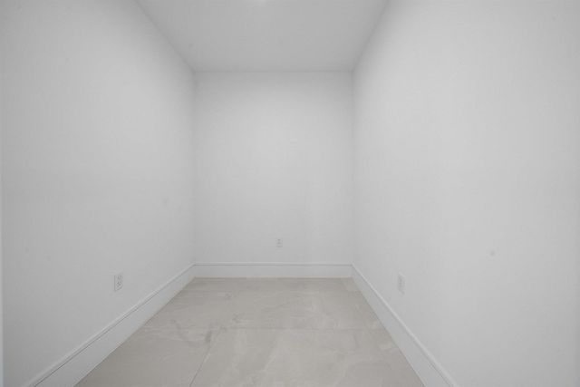 220 Lake Shore Drive 1010, Lake Park, FL 33403