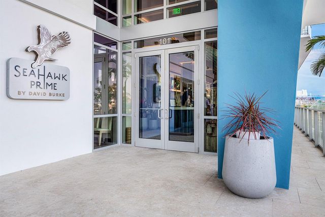 220 Lake Shore Drive 1010, Lake Park, FL 33403